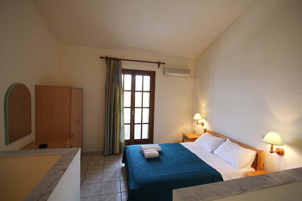 Lakonia Bay Apartments 阿彻奇洛斯 外观 照片